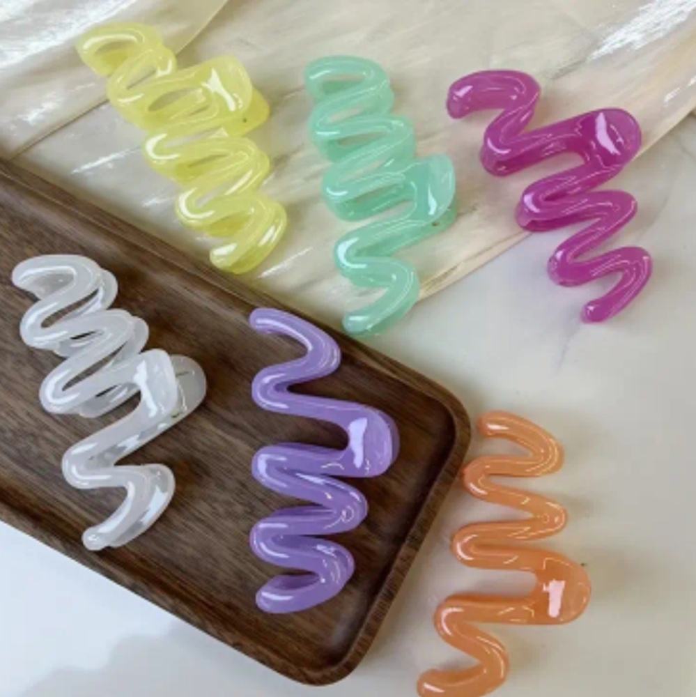 Color Pop Groovy Claw Clips